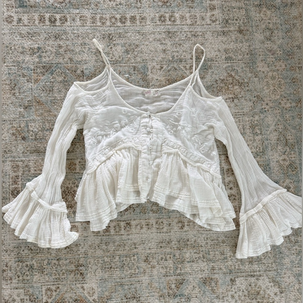Free people sweet ruffle-sleeve blouse XS